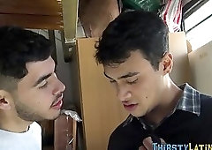 Straighty bareback fucks and sucks