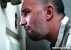 Ryan Keely Contracts A Cock With Ryan Keely, Keiran Lee - Brazzers