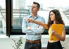 Awesome kinky brunette Luna Silver takes a big dick on the first date