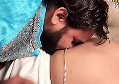 Handsome Muscular Hot Hunk Seduces Desi Bhabhi Sucking Boobs (hindi Audio)