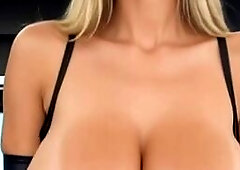 Naughty Secretary Sneaks a Quick Ride on the Boss’s Thick Cock