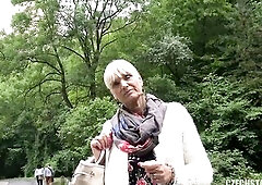 Do u know any guides from the almost any celebrated castle in here? I do, I just got to know her on a very personal level!!! Her name is Daniela and t