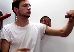 B&uacute cu tap the gloryhole