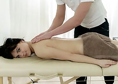 Stylish brunette Emma Del gets her mouth and pussy nicely fucked