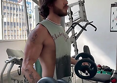 Pegação na academia.. - Free-for-all