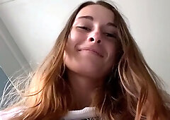 Young amateur teen in solo masturbation playing with herself