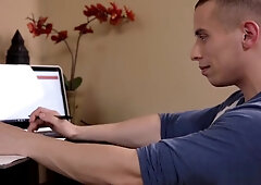 NextDoorBuddies Nice Nerd Takes A Raw Cock Study Break