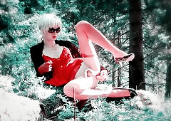 Lola Spais crossdresser in the forest