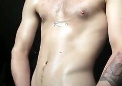 Unshaved teenie youngster strokes off