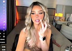 Solo Amateur Latina Teen With Big Boobs on Webcam