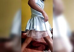 Crossdresser widening her booty