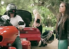 large ass tgirl bangs hotty