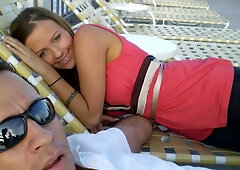 Astonishing pussy-licking session with a hot girlfriend Autumn Skye