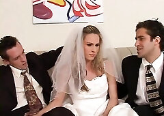 Cuckold watches hawt wife bang and suck penis and eat creampies from her pus