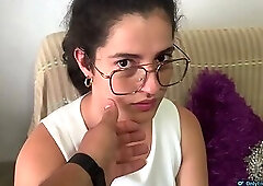 Religious woman pretends to be difficult but in the end she gives up her ass!