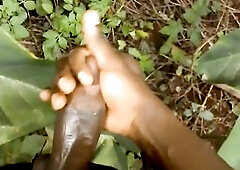 PUBLIC TUGJOB, NEARLY CAUGHT????????