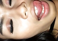 Hot shemale handjob and facial