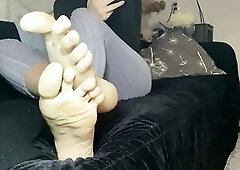 Worship my Toes and Soles