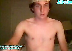 thin american twink boy wanks on webcam