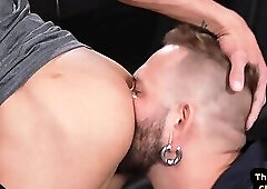 Boss fisting employee for sweet gaping memento