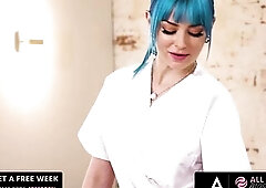 ALL GAL MASSAGE - Breasty Masseuse Jewelz Blu Does Sexy Scissoring With Her Client Kira Noir