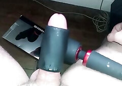 Spunk fountain sans les mains avec la manwand xtreme (Club des branleurs)