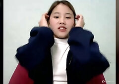 Pretty vietnamese teen