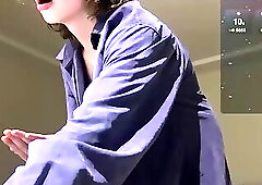 Nerdy femboy strokes & cums