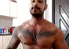 Beefy Ukrainian Hunk Webcam Show
