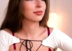 Brunette Solo Webcam Masturbation