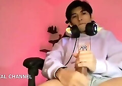 Super handsome young Pinoy solo