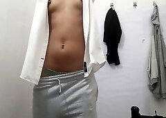 Sri Lankan Teen 18+ Sexy Pretty Girl Shows Her Tight Pussy Closeup & She Likes To Cum Inside Her Pussy