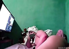 Slutty tranny with a big ass, spreading their legs and masturbating their dick.