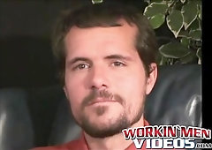 Unshaved mature stud pulls out his chisel on the bed and comes