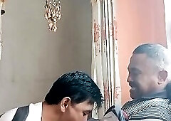 Kakek lokal ganteng kontol keras muncrat didalam lubang belakang