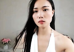 Japanese babe going solo