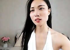 Japanese babe going solo