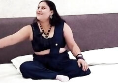 Randi saas mala randi ki hotel room main chudai