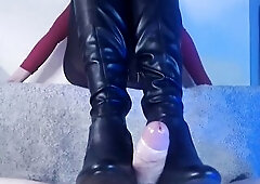 Ada wong uses Leon for sex, gives footjob and pounds large oiled butt