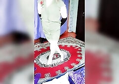 THE CUTTEST AMATEUR PORNSTAR MODEL HAWT SNOW WHITE TASTY SMOOTY SEXG BODY AS A STOMACH DANCER SRRIPTEAS