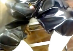 Sissy Wood Have Fun in Love Glove with a Jerk over a Welly to Complete.