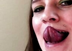 Lengthy Banging Tongue