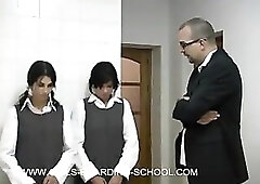 An Idiot And 2 Gorgeous Gals