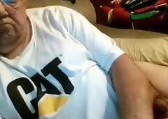 old man jerking in chat 8