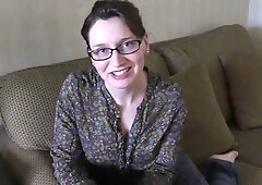 Bettie Bondage Hands On Masturbation With Step mom