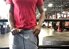 Duriel Jacking Off at Mechanic Shop