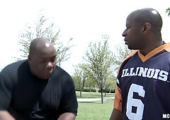 Running On Da Milf - interracial threesome gangbang with mature mom Shayla Laveaux