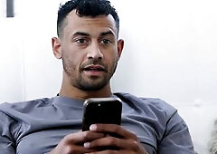 Trouble on set causes a string of final minute recasts that leaves Chanel and Gunnars relationship on the rocks. Meanwhile, after a picky costar ruins