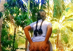 Srilankan Outside Bath Time.asian Women Hot And Sexy Natural Place Video, College Girl Sexy Bathing, Young Lady Show