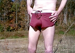 Risky public jerkoff with anal beads in a wide open park - November 2014